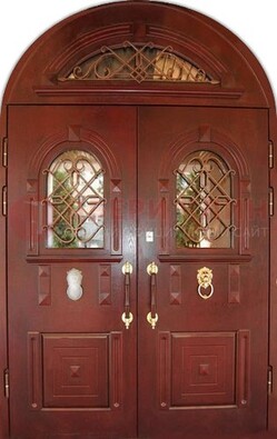 Стальная арочная дверь со стеклом и ковкой ДА-30 в дом из кирпича в Кубинке