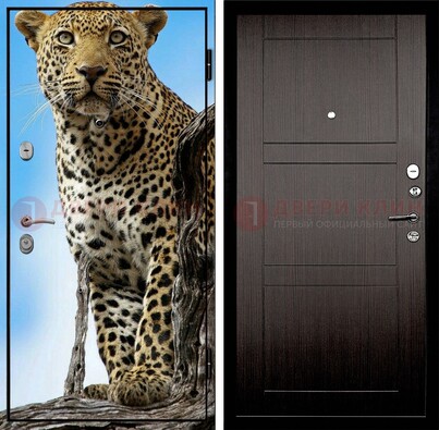 Железная дверь с рисунком гепарда снаружи ДФ-27 в Кубинке