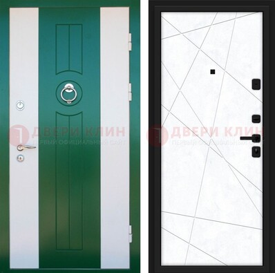Зеленая железная дверь с панелями МДФ ДМ-369 в Кубинке