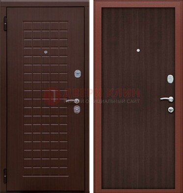 Коричневая металлическая дверь с МДФ ДМ-78 в квартиру в Кубинке
