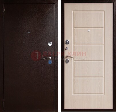 Коричневая металлическая дверь с порошковым окрасом ДП-92 в Кубинке