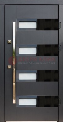 Черная стальная дверь МДФ хайтек со стеклом ДС-16 в Кубинке