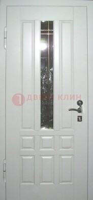 Белая металлическая дверь со стеклом ДС-1 в загородный дом в Кубинке
