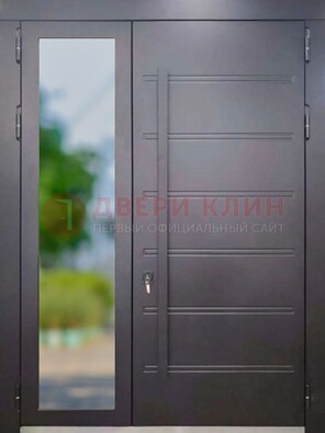Чёрная двухстворчатая металлическая дверь со стеклом ДС-60 в Кубинке