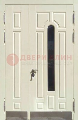 Белая двухстворчатая металлическая дверь со стеклом ДС-71 в Кубинке