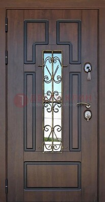 Уличная дверь со стеклом и ковкой в коричневом цвете ДСК-181 в Кубинке