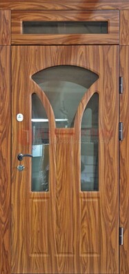 Коричневая классическая входная дверь с виноритом ДВТ-66 в Кубинке
