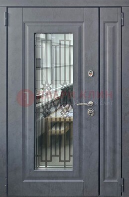 Серая стальная дверь Винорит со стеклом и ковкой ПЛ-29 в Кубинке